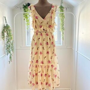 Chic Cream Floral Midi Dress